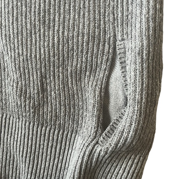 Abercrombie & Fitch Women's Size XS Gray Sweater Cardigan Pockets Long Sleeve - Picture 6 of 8